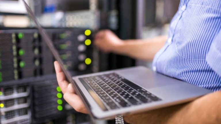 How Managed IT Services Help Businesses Stay Ahead in Competitive Market